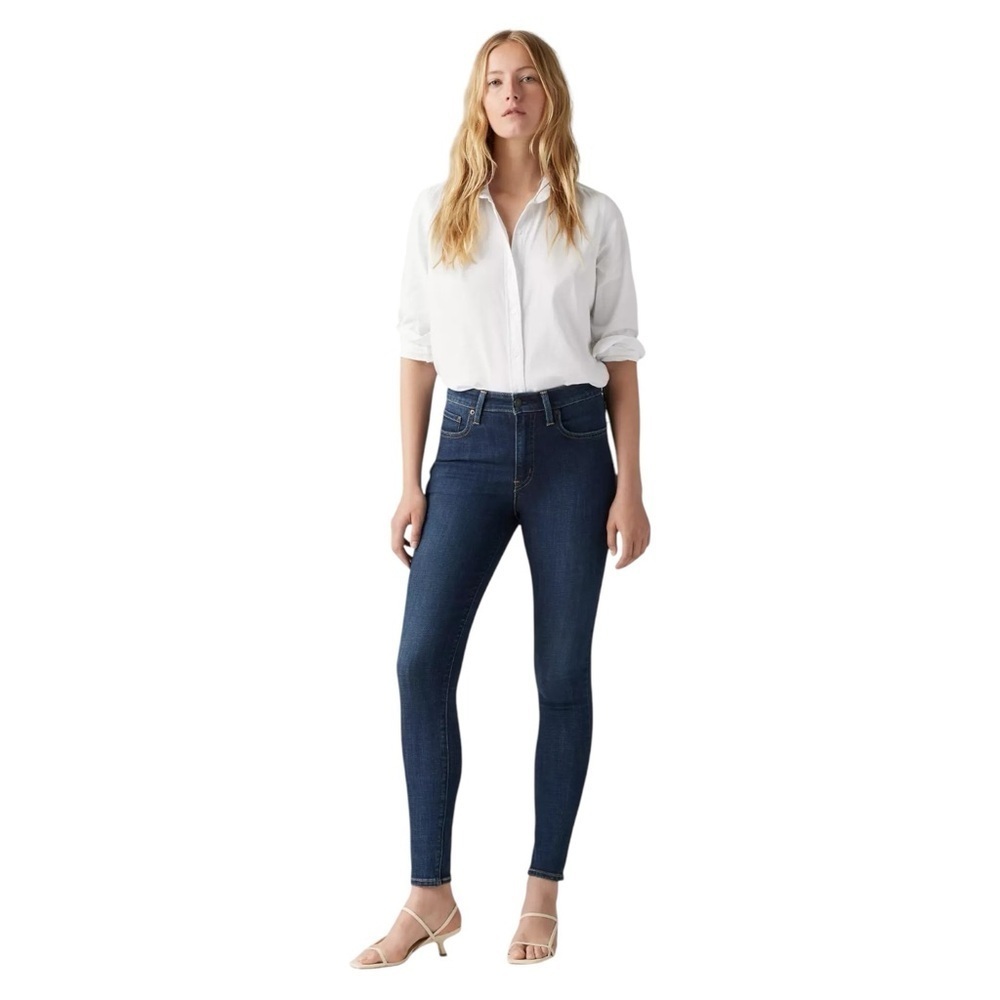 Levi's Women's 721 Hi Rise Skinny Jeans- Dark Wash- Size 27